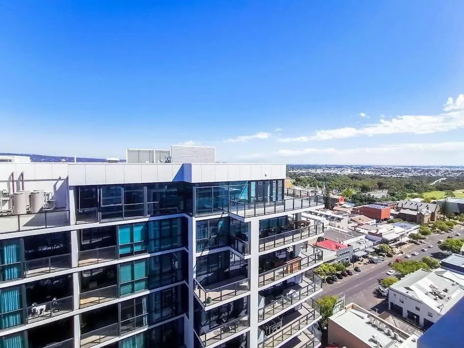 Journey To West Franklin Free Parking Pool Gym Apartment Adelaide Australia