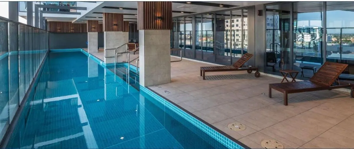 Journey To West Franklin Free Parking Pool Gym Apartment Adelaide